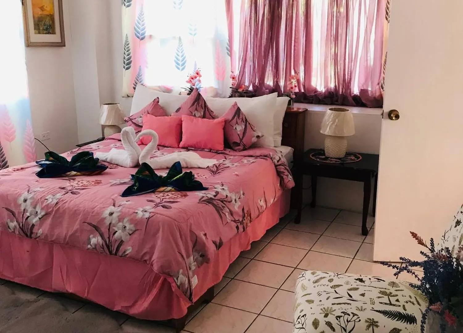Hceas Villa Is 5 Min Fr. Airport & To The Beaches Bon Accord Village